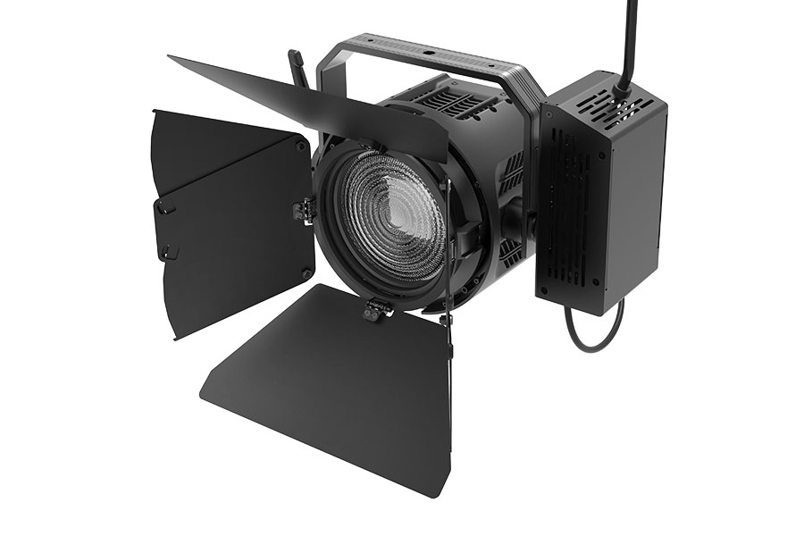 Fiilex P5F Fresnel Light